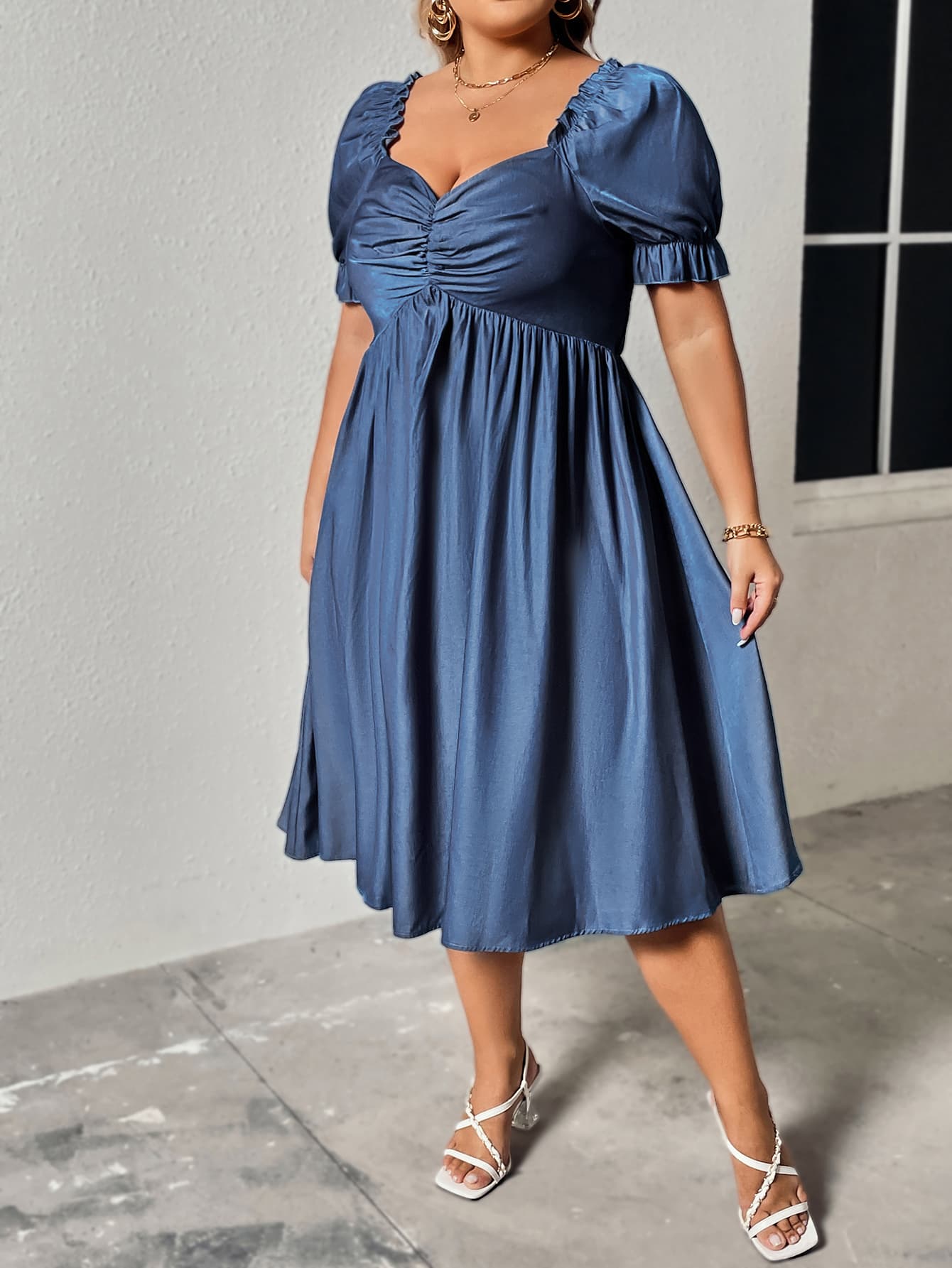 Lina Dress Plus